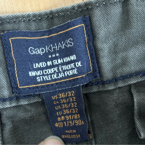 Gap men’s Slim Khaki - Picture 2 of 4